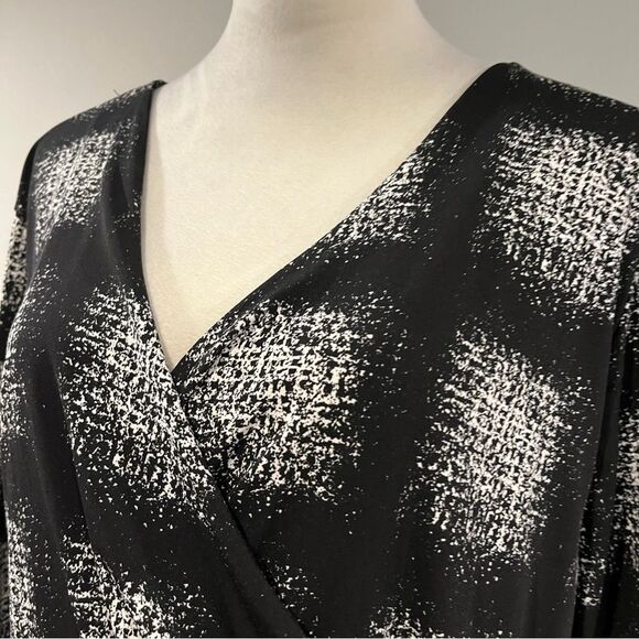 Covington Black and White Long Sleeve fake wrap Dress size extra large - Picture 2 of 14